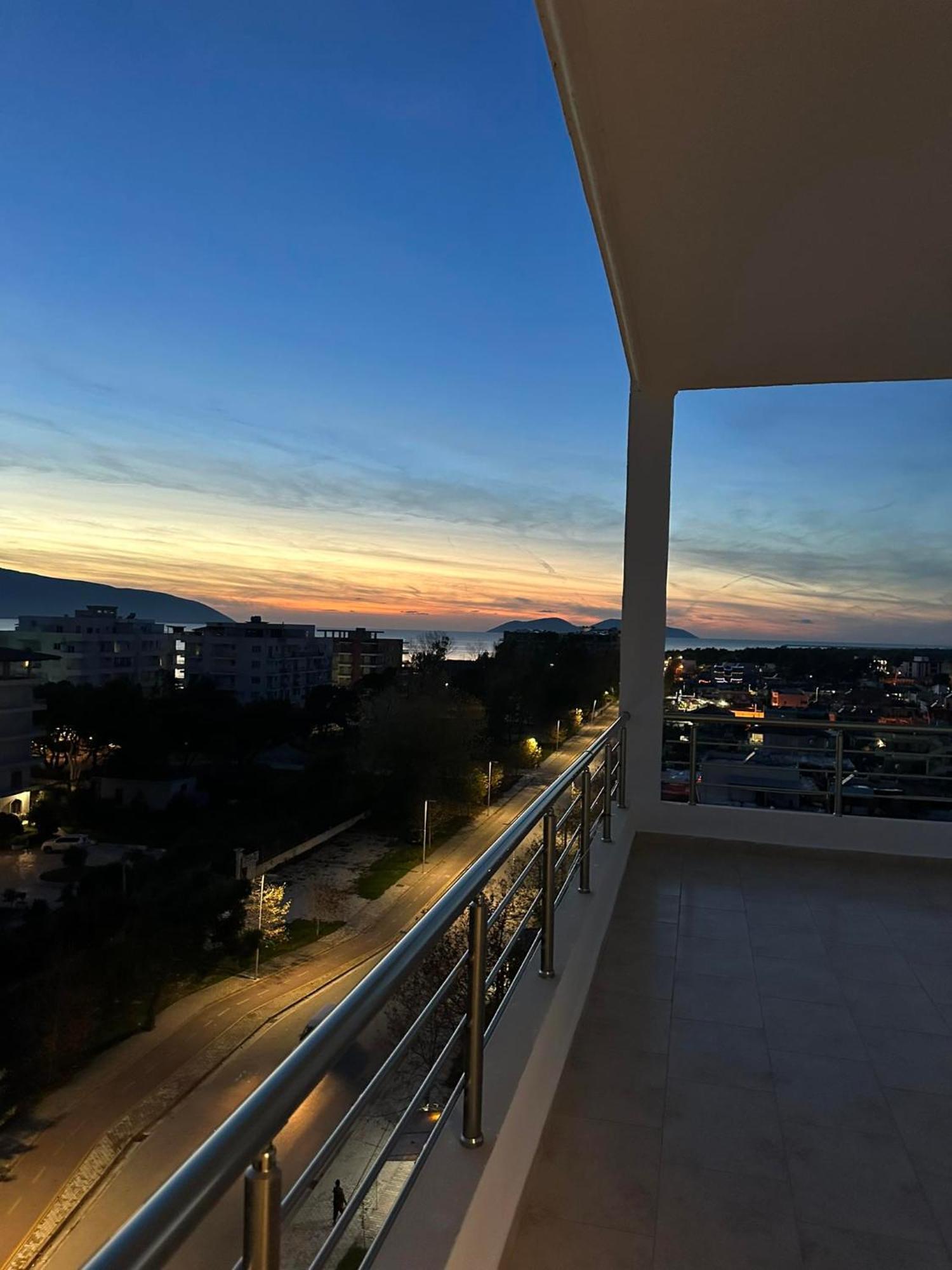 Sea View Apartment Luxury Vlore Luaran gambar