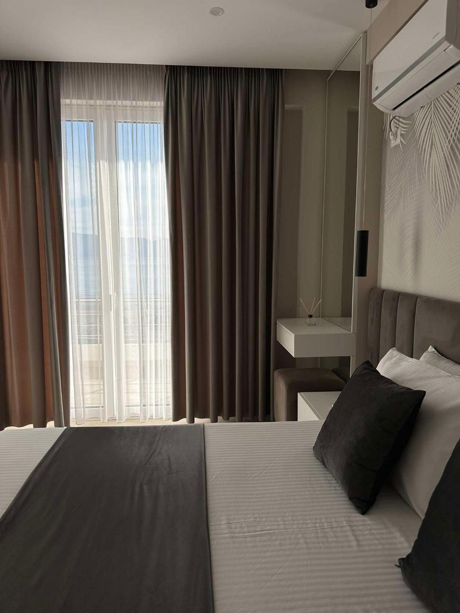 Sea View Apartment Luxury Vlore Luaran gambar