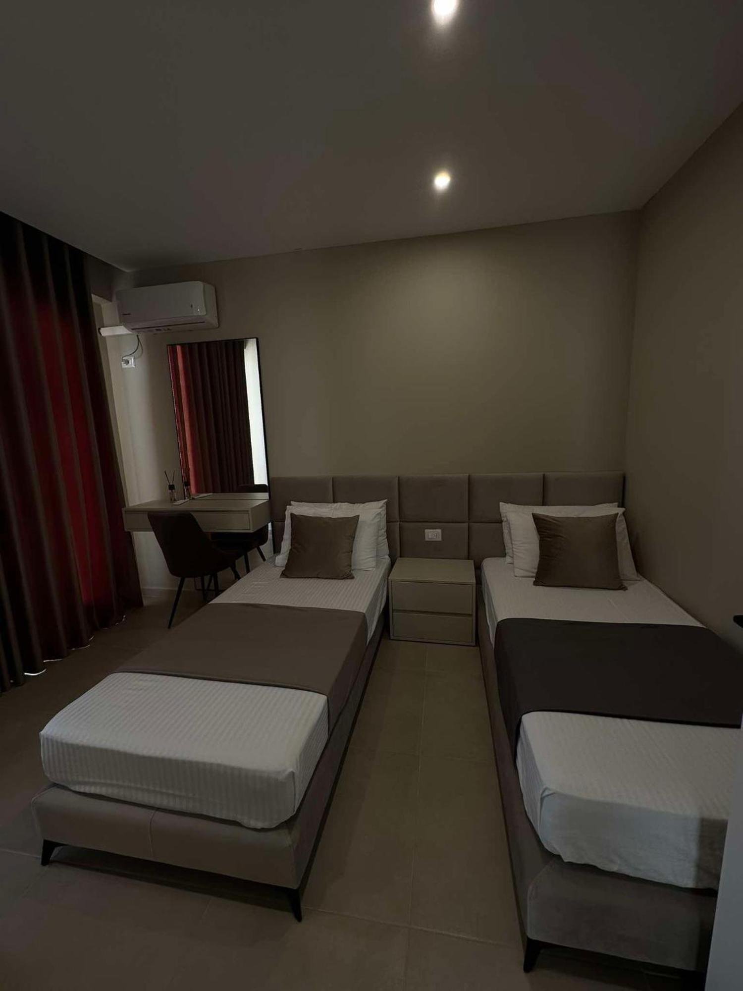 Sea View Apartment Luxury Vlore Luaran gambar